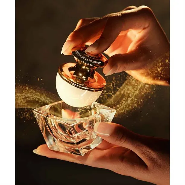 Avon Attraction Addicted Essence de Parfum - 15ml