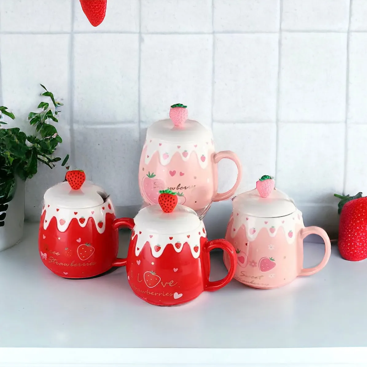 Strawberry Desert Mug With Lid & Spoon